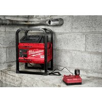 Портативная зарядная станция Milwaukee MX FUEL MXF PS-0 4933493922 (без АКБ) - Превью изображения №3 — Интернет-магазин Time-Shop