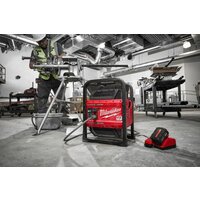 Портативная зарядная станция Milwaukee MX FUEL MXF PS-0 4933493922 (без АКБ) - Превью изображения №4 — Интернет-магазин Time-Shop