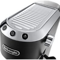 Рожковая кофеварка DeLonghi Dedica EC 685.BK - Превью изображения №3 — Интернет-магазин Time-Shop