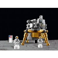Конструктор LEGO Ideas 92176 Ракетно-космическая система НАСА Сатурн-5-Аполлон - Превью изображения №11 — Интернет-магазин Time-Shop