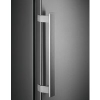 Однокамерный холодильник Electrolux LRC5ME38X2 - Превью изображения №8 — Интернет-магазин Time-Shop