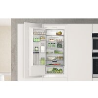 Холодильник Whirlpool WHC20 T121 - Превью изображения №7 — Интернет-магазин Time-Shop