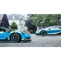 Конструктор LEGO Technic 42083 Bugatti Chiron - Превью изображения №19 — Интернет-магазин Time-Shop