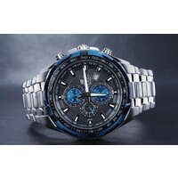Наручные часы Casio EF-539D-1A2 - Превью изображения №2 — Интернет-магазин Time-Shop