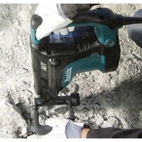 Отбойный молоток Makita HM1213C - Превью изображения №3 — Интернет-магазин Time-Shop