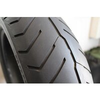 Дорожные мотошины Bridgestone Exedra G853 120/70R18 59W TL - Превью изображения №3 — Интернет-магазин Time-Shop