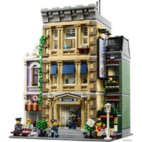 Конструктор LEGO Creator 10278 Полицейский участок - Превью изображения №9 — Интернет-магазин Time-Shop