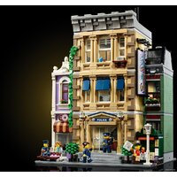 Конструктор LEGO Creator 10278 Полицейский участок - Превью изображения №21 — Интернет-магазин Time-Shop