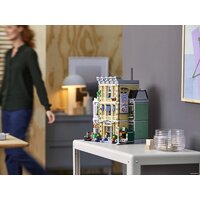Конструктор LEGO Creator 10278 Полицейский участок - Превью изображения №17 — Интернет-магазин Time-Shop