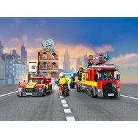 Конструктор LEGO City 60321 Пожарная команда - Превью изображения №40 — Интернет-магазин Time-Shop