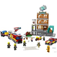 Конструктор LEGO City 60321 Пожарная команда - Превью изображения №24 — Интернет-магазин Time-Shop