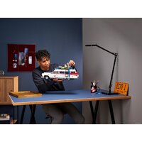 Конструктор LEGO Creator 10274 Автомобиль Охотников за привидениями ECTO-1 - Превью изображения №22 — Интернет-магазин Time-Shop