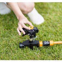 Распылитель Fiskars Импульсный на колесиках 1023656 - Превью изображения №4 — Интернет-магазин Time-Shop