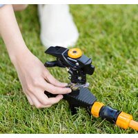 Распылитель Fiskars Импульсный на колесиках 1023656 - Превью изображения №5 — Интернет-магазин Time-Shop