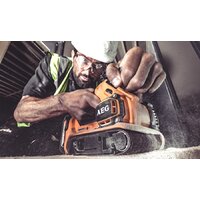 Ленточная шлифмашина AEG Powertools BHBS 18-75BL 4935459582 (без АКБ) - Превью изображения №3 — Интернет-магазин Time-Shop