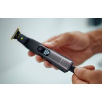 Триммер для бороды и усов Philips OneBlade Pro QP6551/15 - Превью изображения №3 — Интернет-магазин Time-Shop