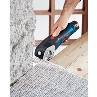 Листовые электрические ножницы Bosch GUS 12V-300 Professional 06019B2904 (с 2-мя АКБ, кейс) - Превью изображения №4 — Интернет-магазин Time-Shop