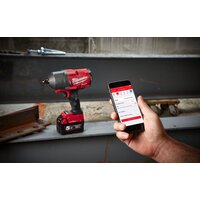 Гайковерт Milwaukee M18 ONEFHIWF12-502X 4933459727 (с 2-мя АКБ, кейс) - Превью изображения №3 — Интернет-магазин Time-Shop