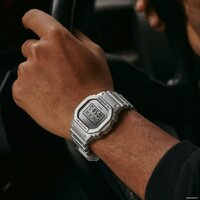 Наручные часы Casio G-Shock DW-5600FF-8 - Превью изображения №5 — Интернет-магазин Time-Shop
