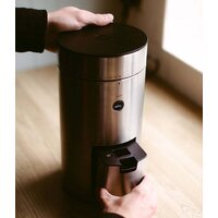 Электрическая кофемолка Wilfa Uniform steel WSFBS-100S - Превью изображения №5 — Интернет-магазин Time-Shop
