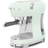 Рожковая кофеварка Smeg ECF02PGEU - Превью изображения №4 — Интернет-магазин Time-Shop