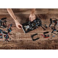 Конструктор LEGO Technic 42111 Dodge Charger Доминика Торетто - Превью изображения №9 — Интернет-магазин Time-Shop