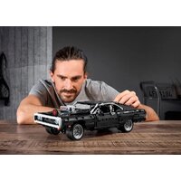 Конструктор LEGO Technic 42111 Dodge Charger Доминика Торетто - Превью изображения №10 — Интернет-магазин Time-Shop