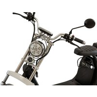 Электроскутер Yakama АР-Н008-3 (черный) - Превью изображения №4 — Интернет-магазин Time-Shop