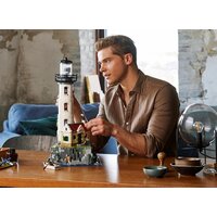 Конструктор LEGO Ideas 21335 Моторизованный маяк - Превью изображения №6 — Интернет-магазин Time-Shop