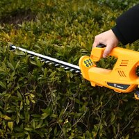 Кусторез Deko DKBC45 065-1252 (с 1-им АКБ) - Превью изображения №7 — Интернет-магазин Time-Shop