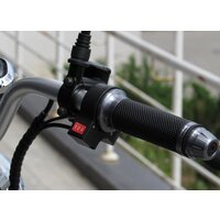 Электроскутер Yakama АР-Н008-3 (красный) - Превью изображения №8 — Интернет-магазин Time-Shop