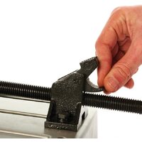 Монтажная (отрезная) пила Milwaukee CHS 355 - Превью изображения №2 — Интернет-магазин Time-Shop