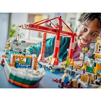 Конструктор LEGO City 60422 Морской порт с грузовым судном - Превью изображения №10 — Интернет-магазин Time-Shop