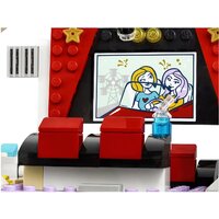 Конструктор LEGO Friends 41448 Кинотеатр Хартлейк-Сити - Превью изображения №10 — Интернет-магазин Time-Shop
