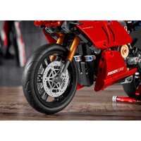 Конструктор LEGO Technic 42107 Ducati Panigale V4 R - Превью изображения №11 — Интернет-магазин Time-Shop