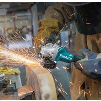 Угловая шлифмашина Makita DGA505Z (без АКБ) - Превью изображения №4 — Интернет-магазин Time-Shop