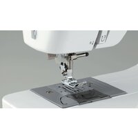 Электромеханическая швейная машина Brother HF 37 - Превью изображения №4 — Интернет-магазин Time-Shop