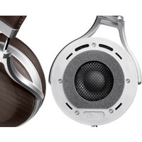 Наушники Denon AH-D5200 - Превью изображения №4 — Интернет-магазин Time-Shop