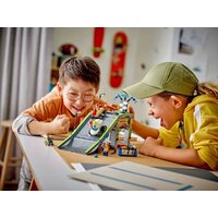 Конструктор LEGO City Без ограничений: трасса с рампами для гоночных авто 60460 - Превью изображения №9 — Интернет-магазин Time-Shop