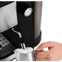 Рожковая кофеварка Kitfort KT-753 - Превью изображения №6 — Интернет-магазин Time-Shop