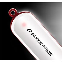 USB Flash Silicon-Power LuxMini 320 32GB (белый/красный) - Превью изображения №3 — Интернет-магазин Time-Shop