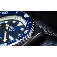 Наручные часы Seiko SRPD71K1 - Превью изображения №9 — Интернет-магазин Time-Shop