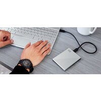 Внешний накопитель WD My Passport Ultra 2TB WDBC3C0020BSL - Превью изображения №6 — Интернет-магазин Time-Shop