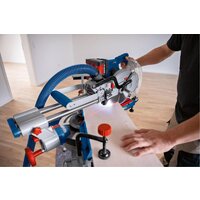 Торцовочная пила Bosch GCM 18V-216 D 0601B51000 (без АКБ) - Превью изображения №5 — Интернет-магазин Time-Shop