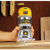 Кромочно-петельный фрезер DeWalt D26200 - Превью изображения №7 — Интернет-магазин Time-Shop