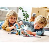 Конструктор LEGO City 60291 Семейный дом - Превью изображения №12 — Интернет-магазин Time-Shop