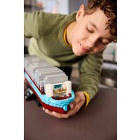 Конструктор LEGO 40955 Контейнеровоз Maersk с двухтопливным двигателем - Превью изображения №13 — Интернет-магазин Time-Shop