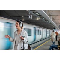 Наушники Sony WH-1000XM5 (серый) - Превью изображения №9 — Интернет-магазин Time-Shop