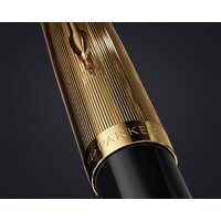 Ручка шариковая Parker 51 Deluxe Black GT 2123513 - Превью изображения №3 — Интернет-магазин Time-Shop