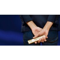 Пульт ДУ Logitech Spotlight (золотистый) - Превью изображения №14 — Интернет-магазин Time-Shop